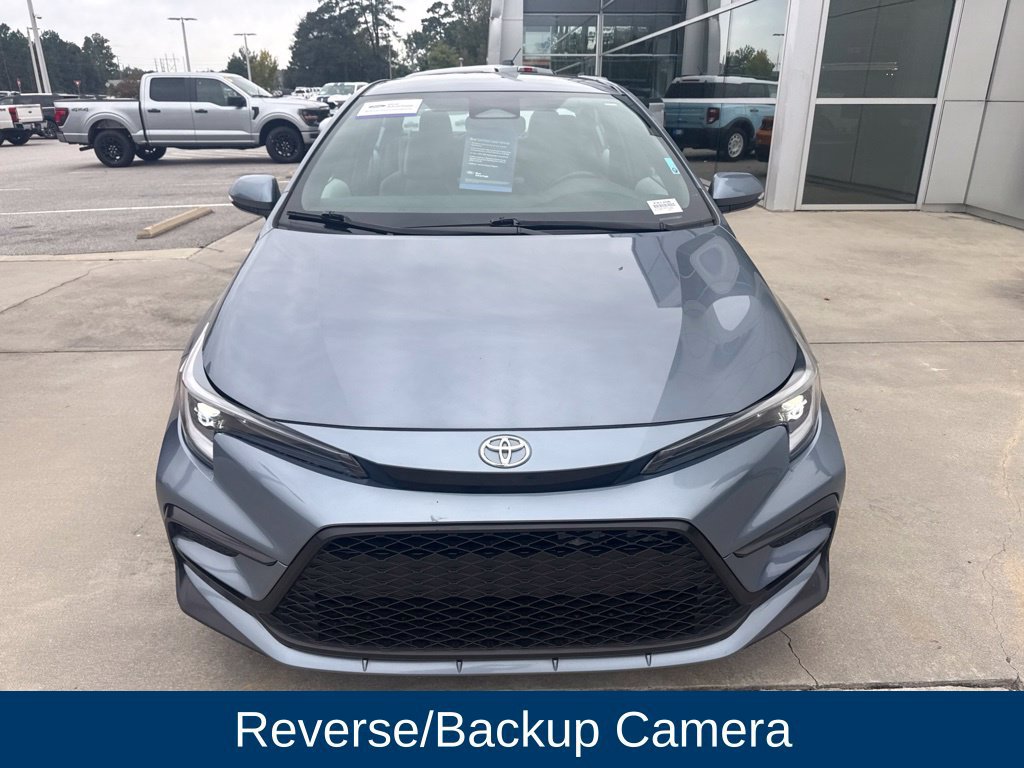 Used 2024 Toyota Corolla SE FWD image 3