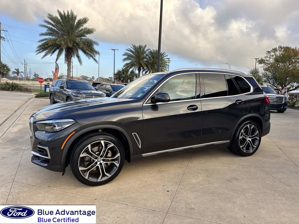 Used 2022 BMW X5 sDrive40i w/ Parking Assistance Package image 5