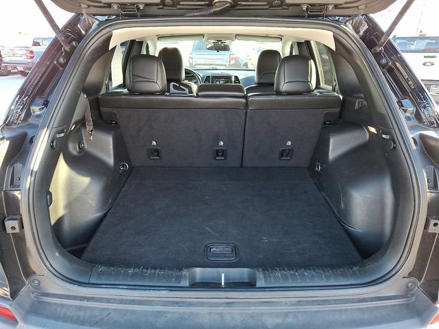 Used 2019 Jeep Cherokee Latitude Plus w/ Cold Weather Group image 31