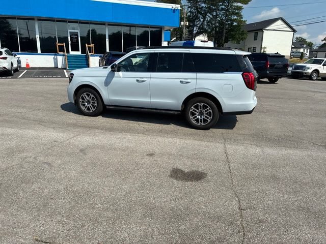 Certified 2025 Ford Expedition Active AWD/4WD image 21