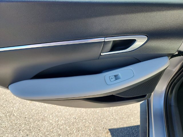 Used 2023 Hyundai Sonata Blue FWD image 26