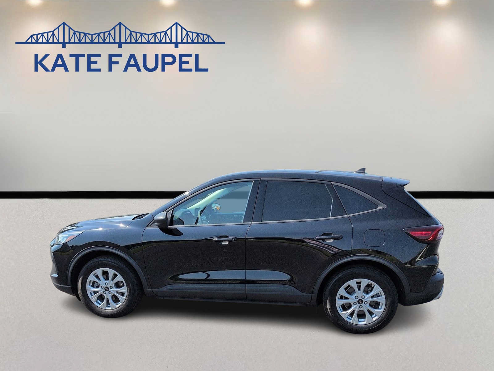 Certified 2025 Ford Escape Active FWD image 4