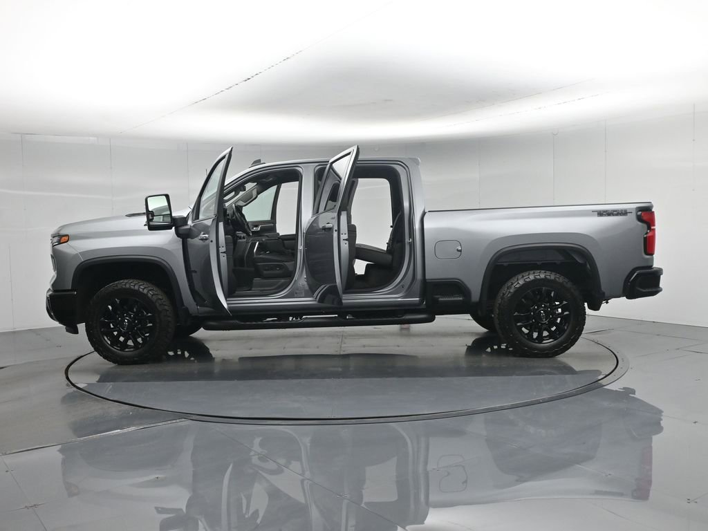 Used 2025 Chevrolet Silverado 2500 LT w/ Trail Boss Package AWD/4WD image 36