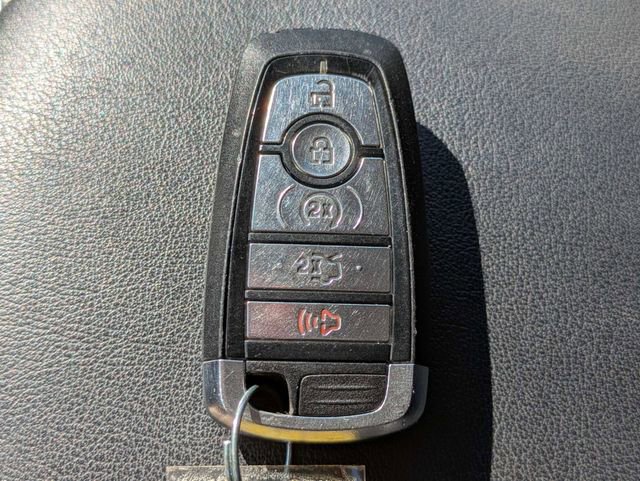 Certified 2017 Ford Edge SEL w/ Equipment Group 201A image 29