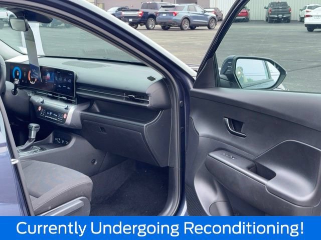 Used 2025 Hyundai Kona SEL FWD image 16