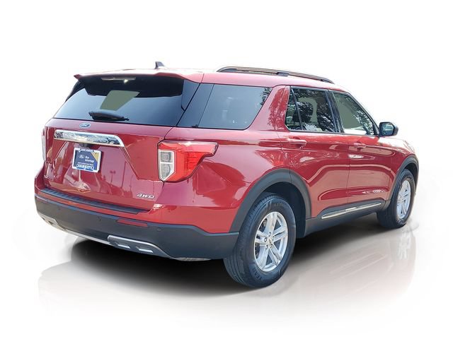 Certified 2023 Ford Explorer XLT w/ Equipment Group 202A AWD/4WD image 4