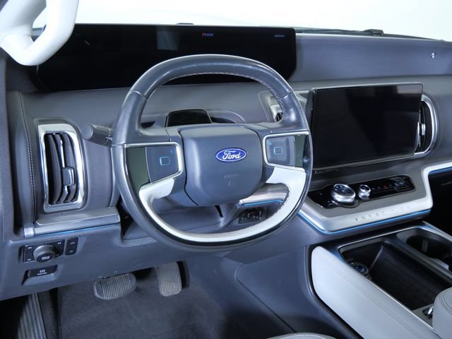 Certified 2025 Ford Expedition Platinum AWD/4WD image 19