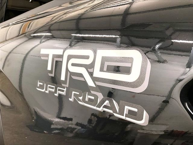 Used 2025 Toyota Tacoma TRD Off-Road w/ TRD Off Road Upgrade Package AWD/4WD image 13