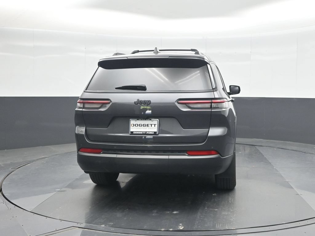 Used 2024 Jeep Grand Cherokee L Altitude RWD image 26