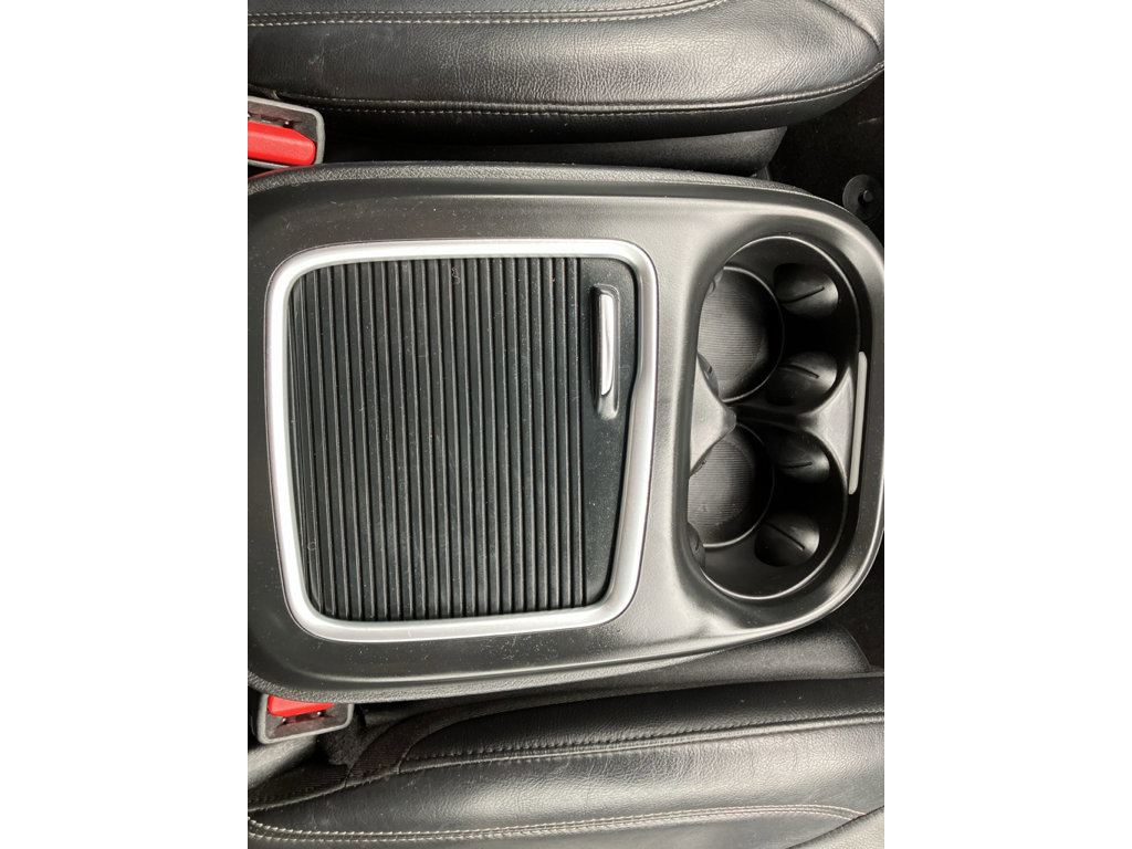 Used 2020 Chrysler Pacifica Touring-L Plus image 25