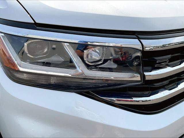 Used 2023 Volkswagen Atlas SEL Premium AWD/4WD image 35