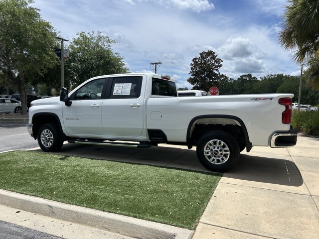 Used 2025 Chevrolet Silverado 2500 LT w/ Convenience Package AWD/4WD image 7