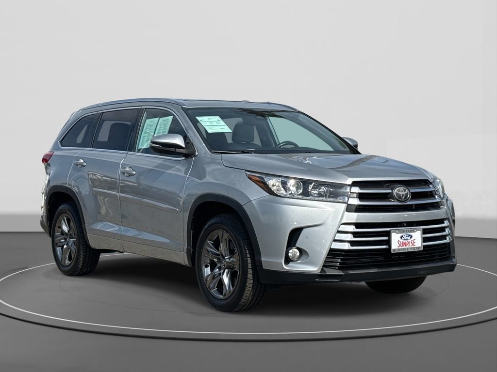 Used 2018 Toyota Highlander Limited Platinum w/ Carpet Mat Package (TMS) image 5