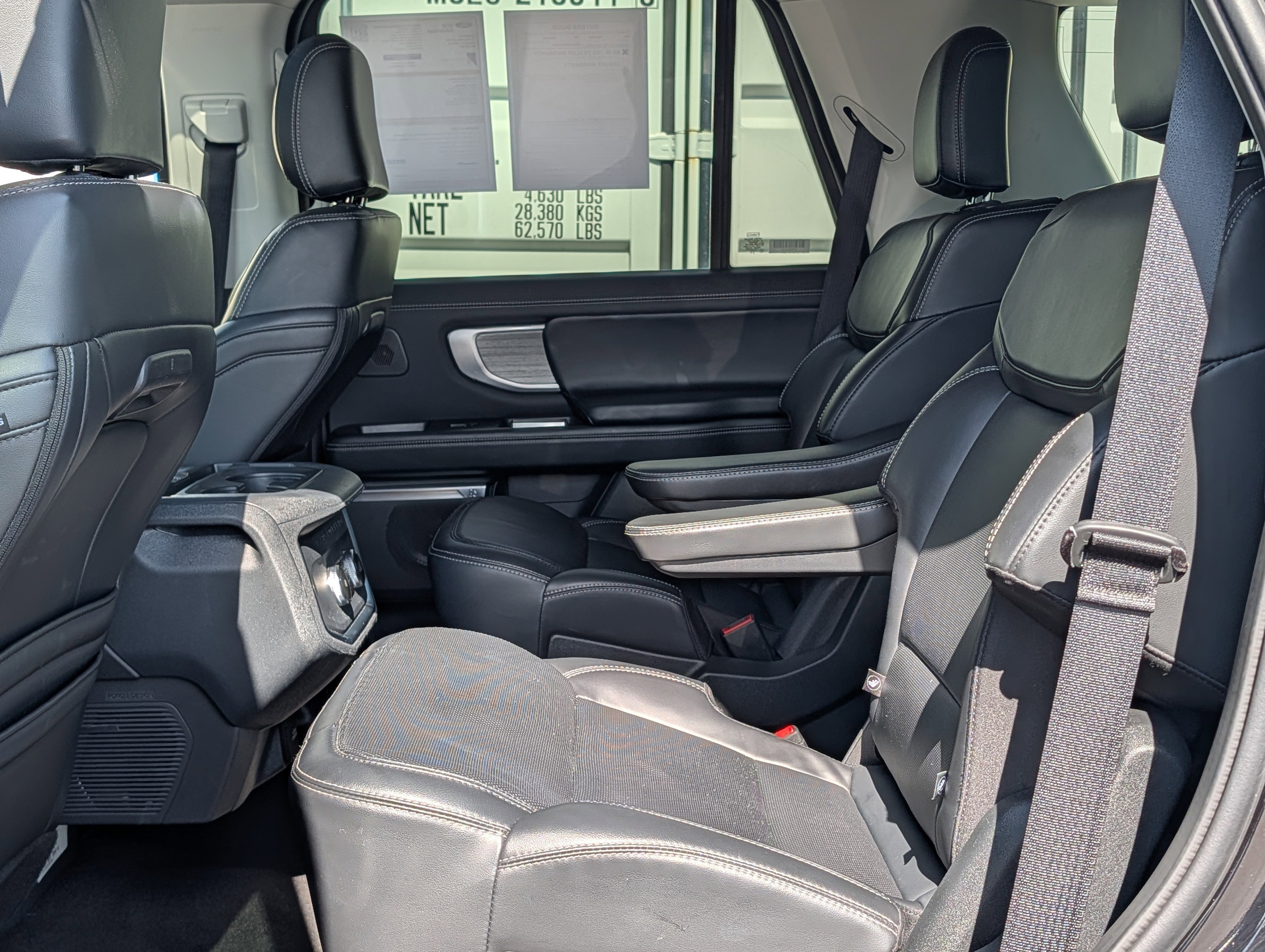 Certified 2025 Ford Expedition Platinum w/ Driver's Package AWD/4WD image 17