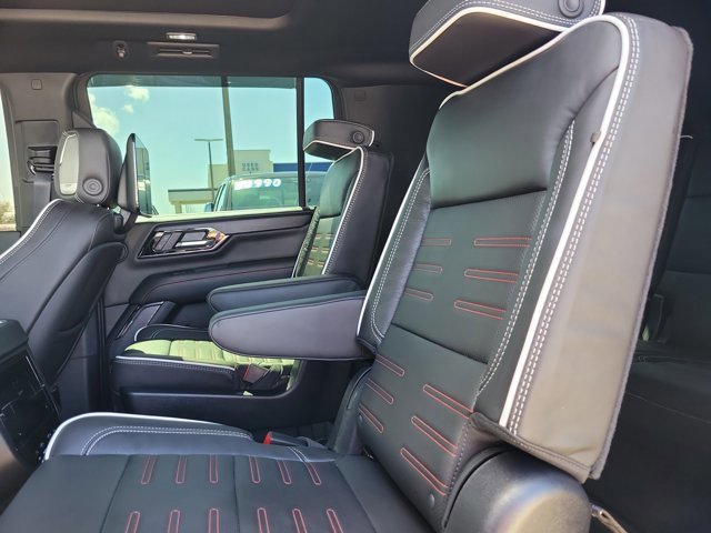 Used 2025 GMC Yukon XL AT4 Ultimate w/ LPO, Floor Liner Package image 19