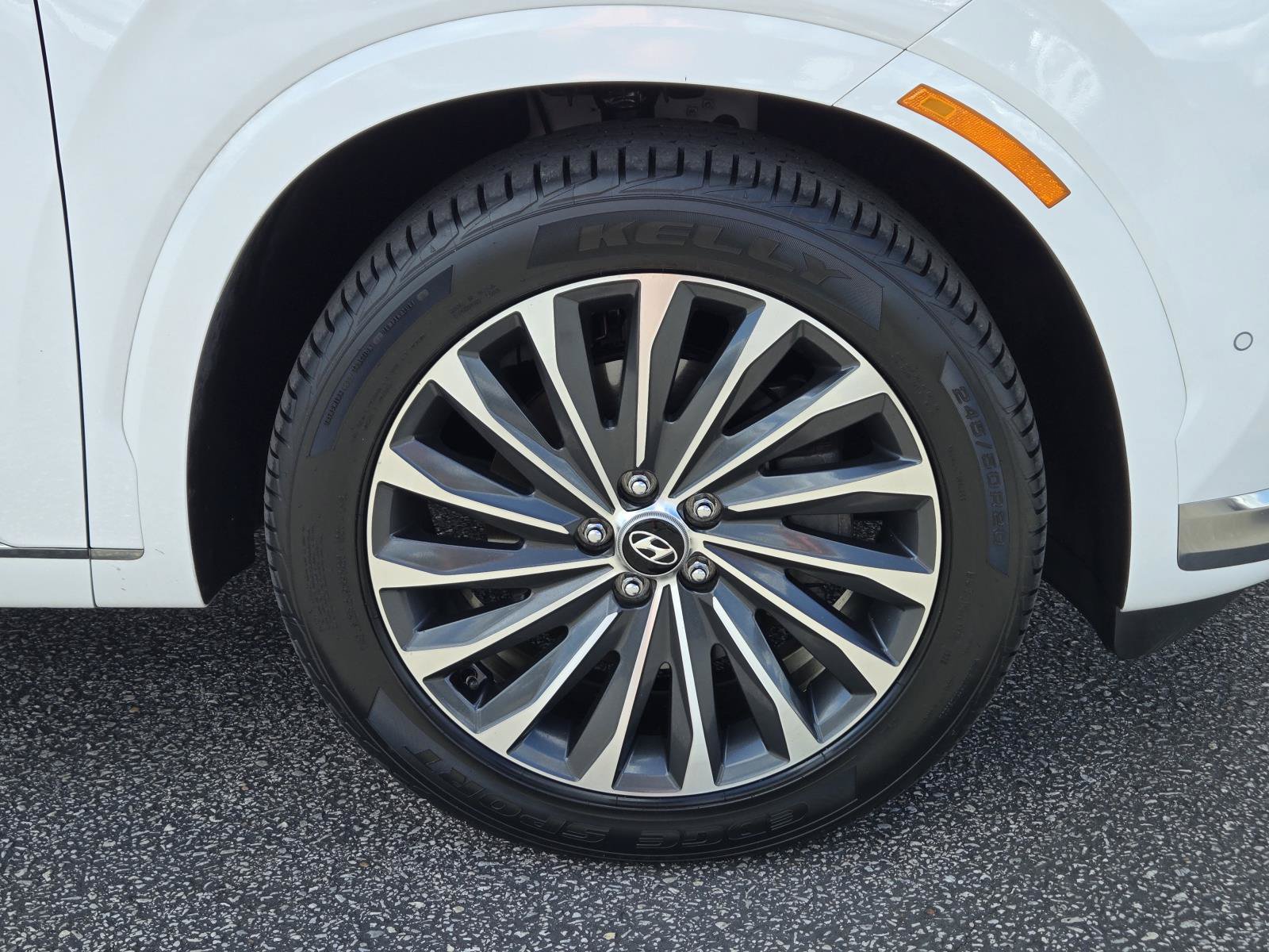 Used 2025 Hyundai Palisade Calligraphy FWD image 5
