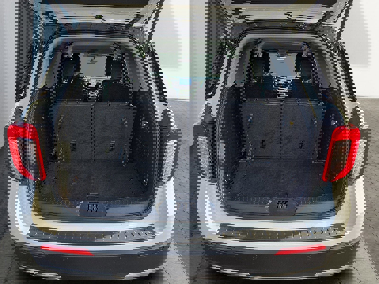 Certified 2023 Ford Explorer XLT w/ Equipment Group 202A image 25