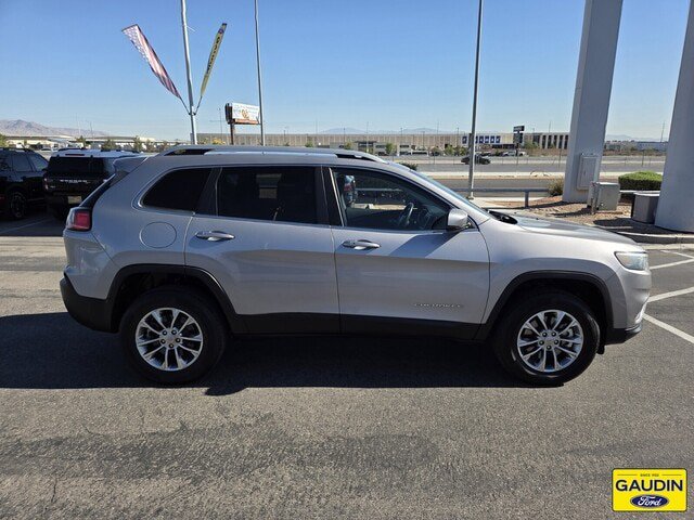 Used 2019 Jeep Cherokee Latitude Plus w/ Comfort/Convenience Group AWD/4WD image 8