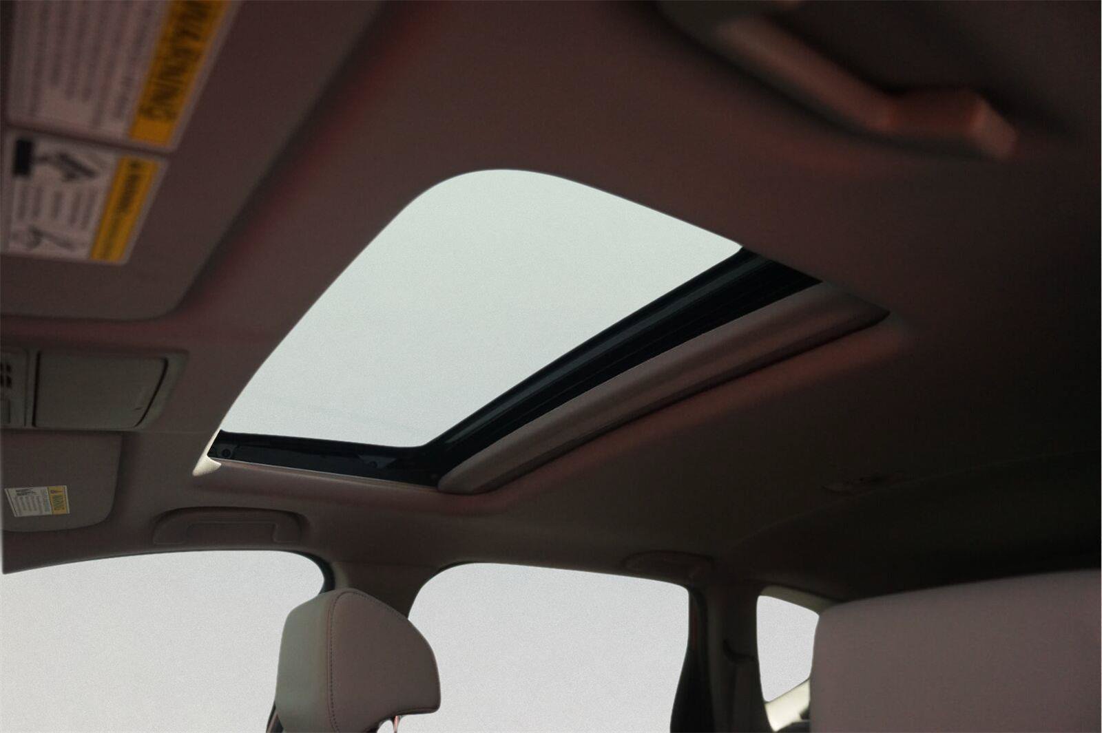 Used 2022 Honda CR-V Touring image 11