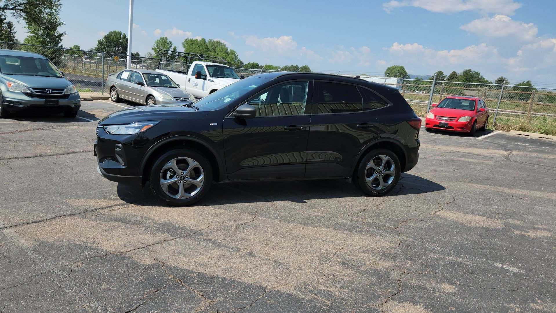 Certified 2025 Ford Escape ST-Line AWD/4WD image 5