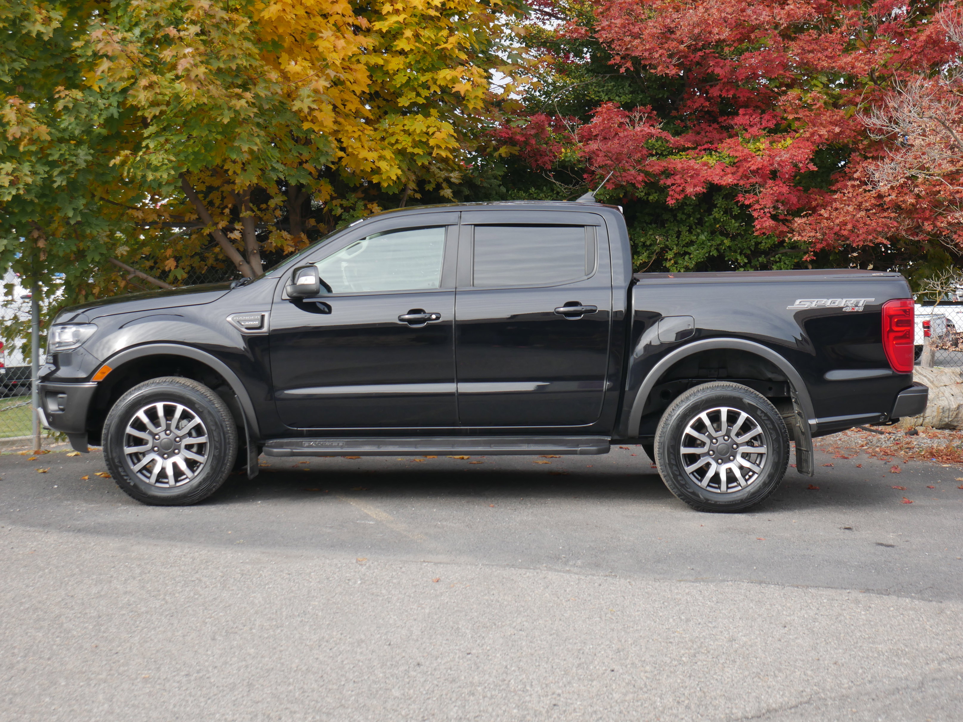 Certified 2019 Ford Ranger Lariat w/ Equipment Group 501A Mid image 17