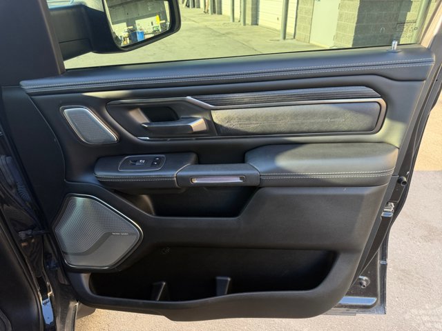 Used 2020 RAM 1500 Limited w/ Black Appearance Package AWD/4WD image 16