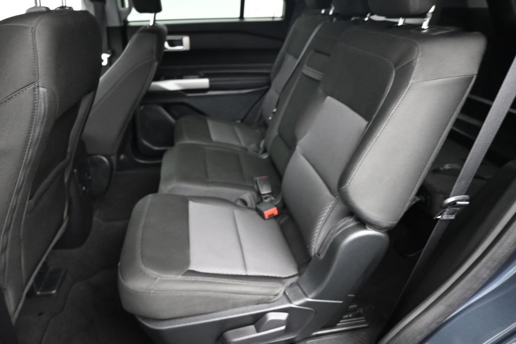 Certified 2023 Ford Explorer XLT RWD image 22