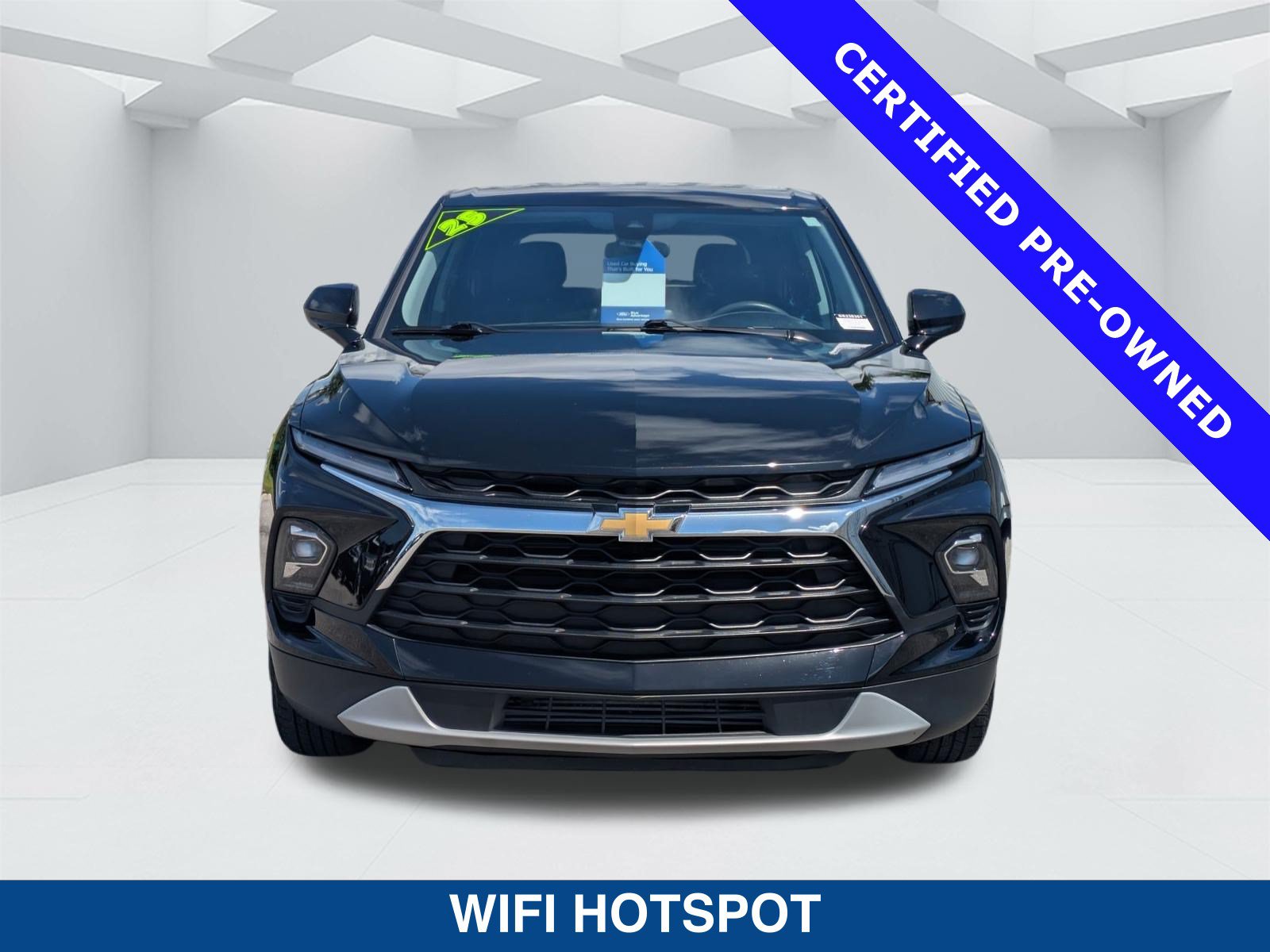 Used 2025 Chevrolet Blazer LT FWD image 9