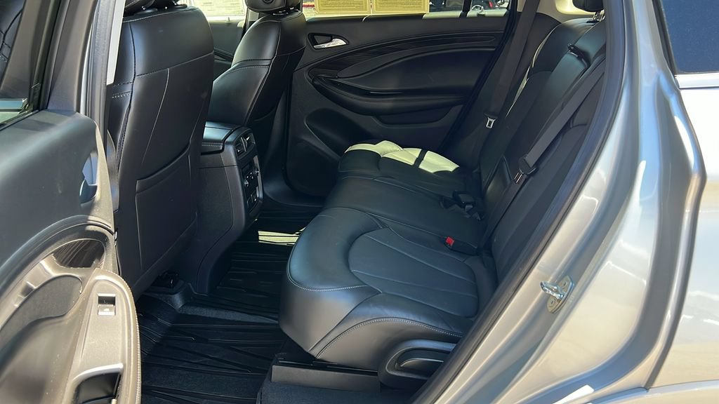 Used 2019 Buick Envision Essence AWD/4WD image 11