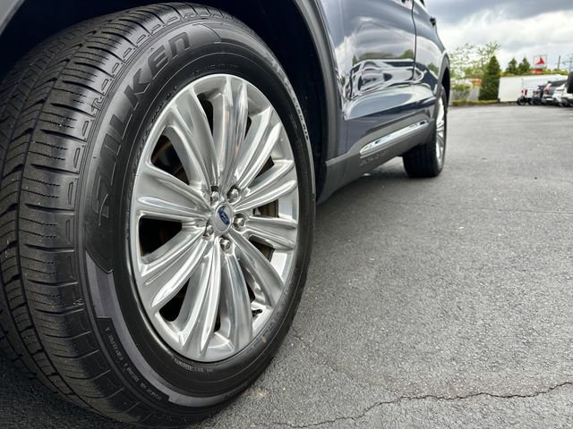 Certified 2021 Ford Explorer Limited w/ Equipment Group 301A AWD/4WD image 12