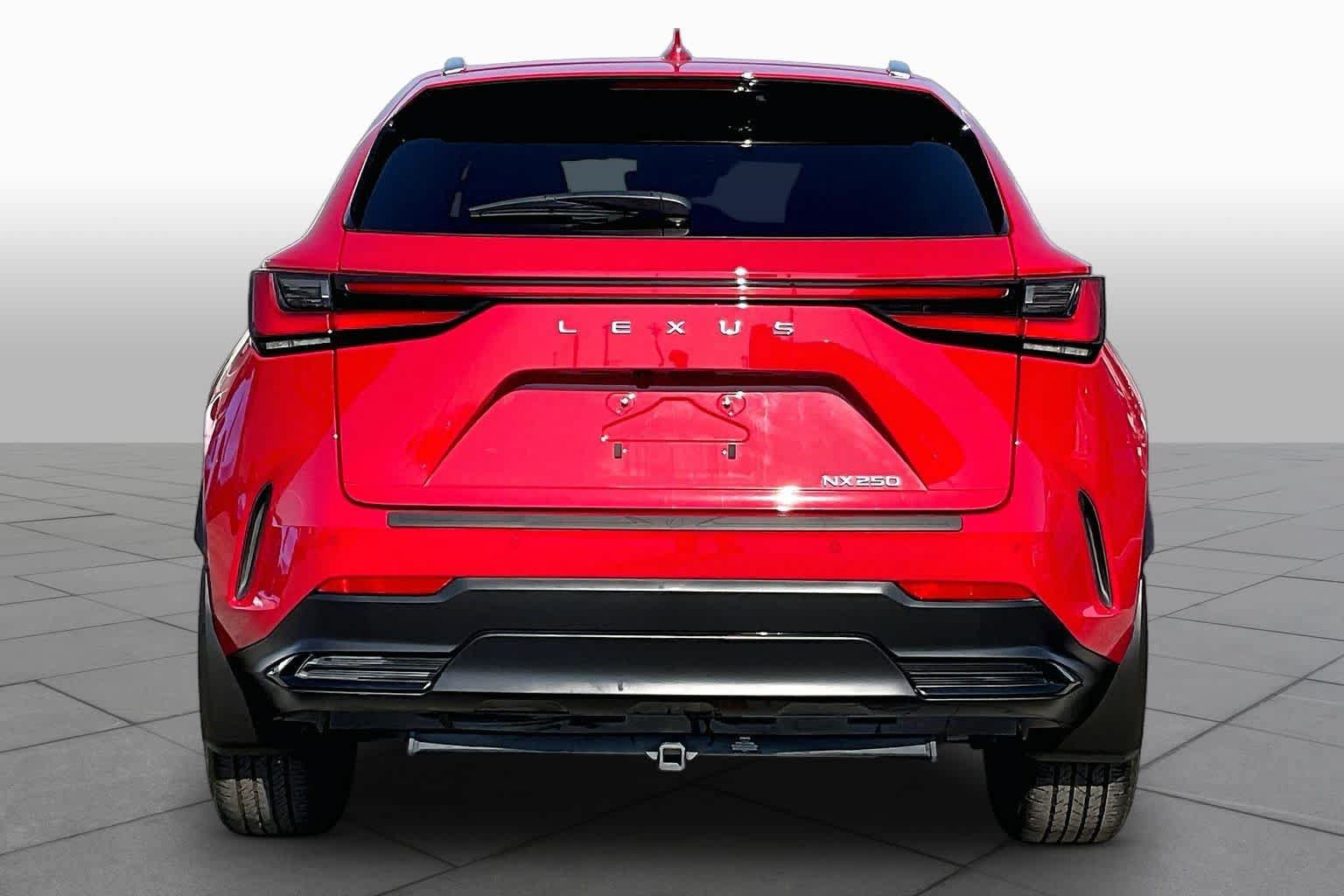 Used 2024 Lexus NX 250 FWD w/ Towing Package (2000 Lbs) image 5