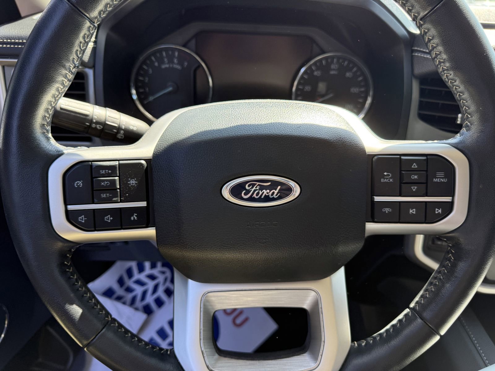 Certified 2024 Ford Expedition XLT image 26