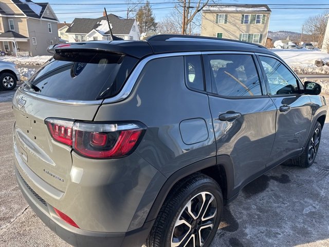 Used 2022 Jeep Compass Limited image 6