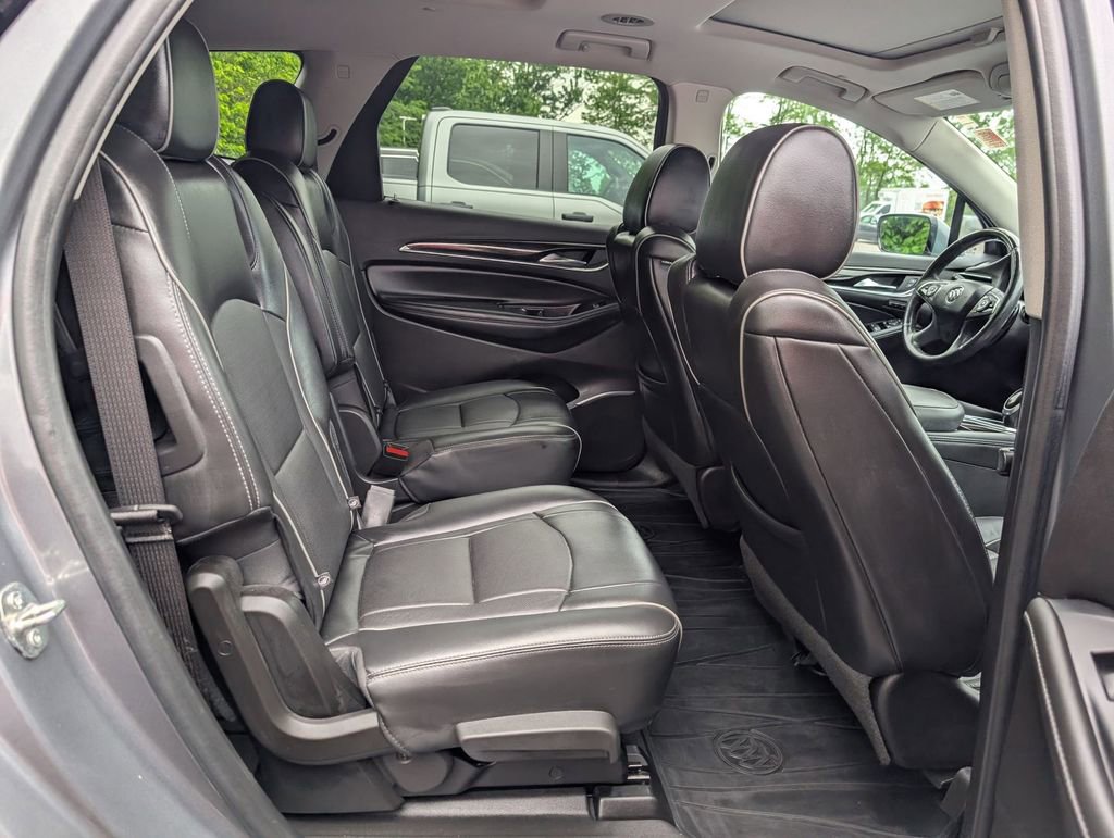 Used 2021 Buick Enclave Avenir w/ Avenir Technology Package AWD/4WD image 22