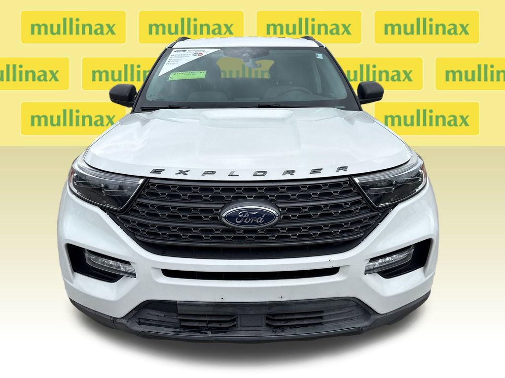 Certified 2021 Ford Explorer XLT w/ Equipment Group 202A RWD image 11