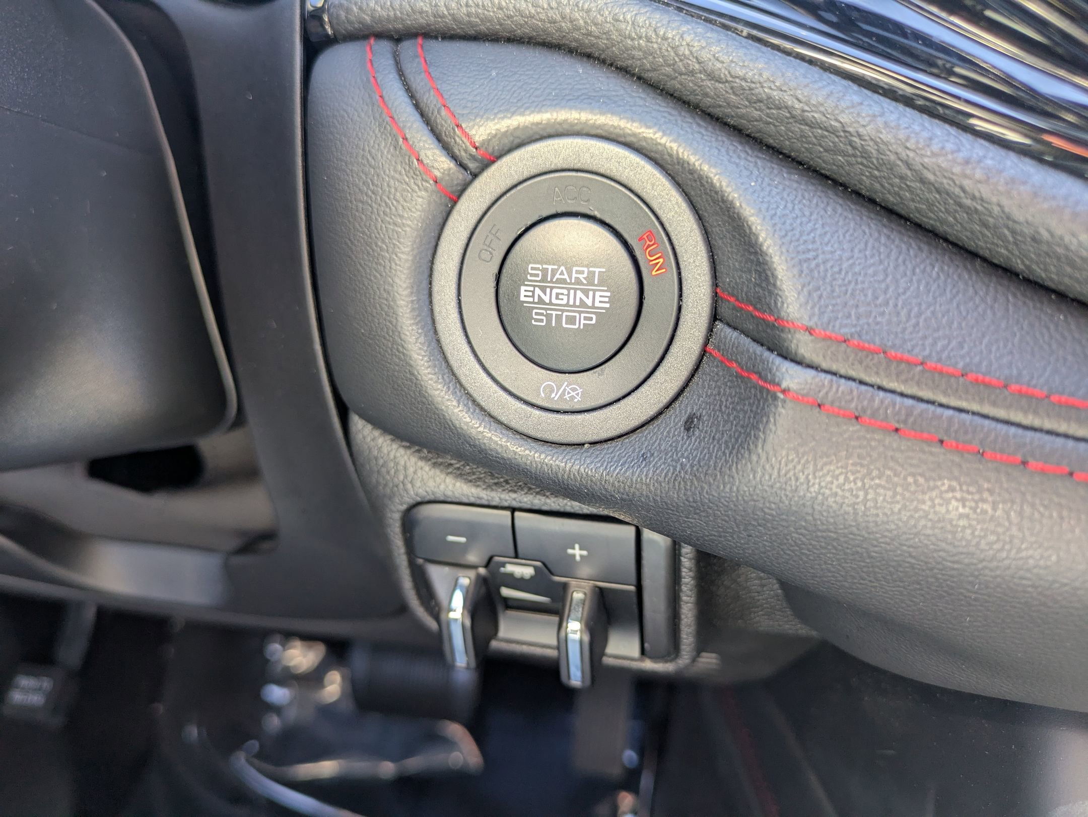 Used 2024 Dodge Durango GT image 23