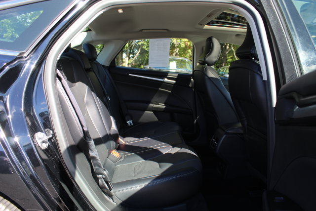 Certified 2018 Ford Fusion Titanium AWD/4WD image 27