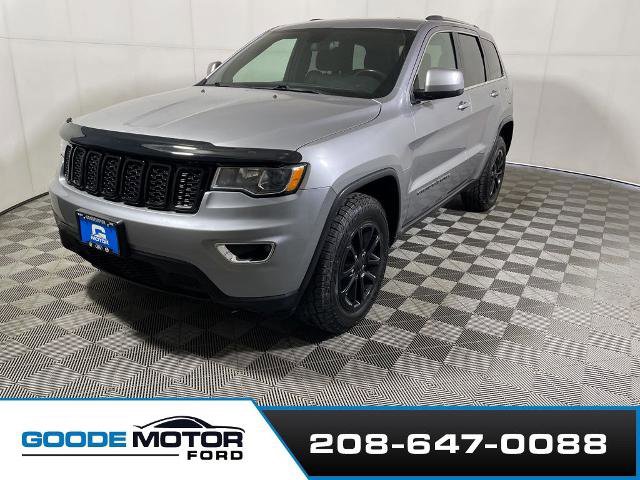 Used 2021 Jeep Grand Cherokee Laredo image 4