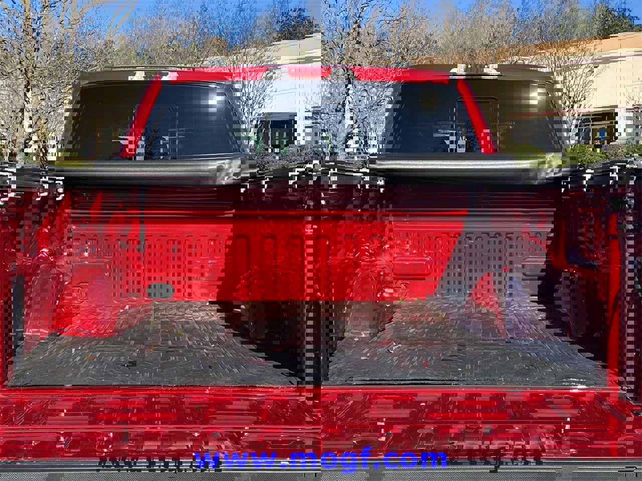 Certified 2022 Ford F150 Lariat w/ Equipment Group 502A High image 28