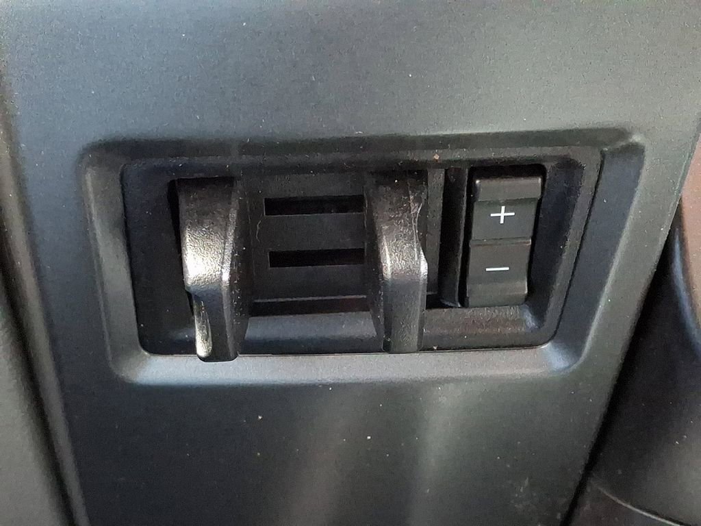 Certified 2022 Ford F350 XLT w/ Black Appearance Package image 22