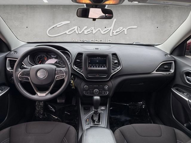 Used 2019 Jeep Cherokee Latitude w/ Popular Appearance Group image 20