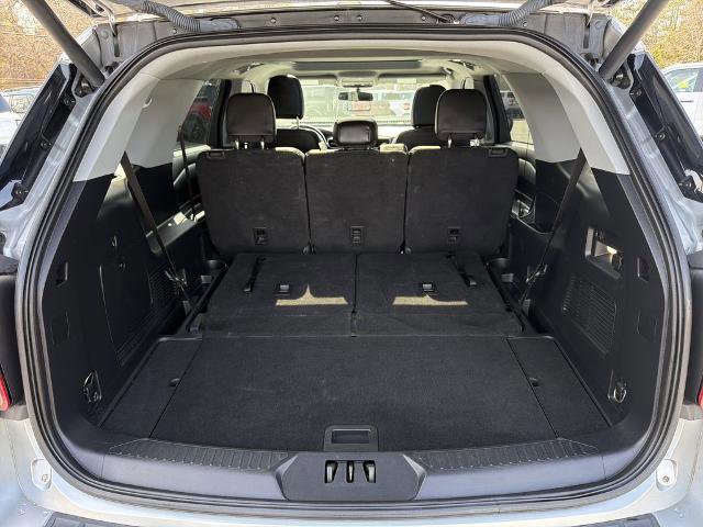 Certified 2022 Ford Explorer XLT w/ Equipment Group 202A image 37