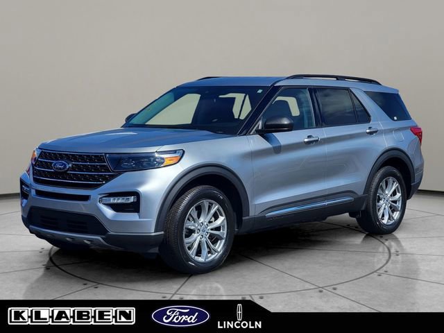 Certified 2023 Ford Explorer XLT w/ Equipment Group 202A AWD/4WD image 7