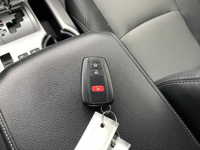 Used 2022 Toyota 4Runner SR5 Premium image 38