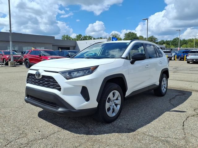 Used 2019 Toyota RAV4 LE w/ All Weather Liner Package AWD/4WD image 3