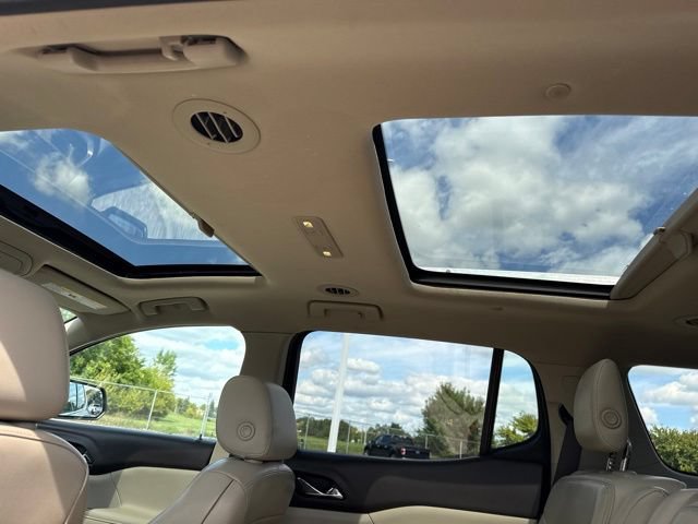 Used 2017 GMC Acadia Denali w/ Technology Package AWD/4WD image 14