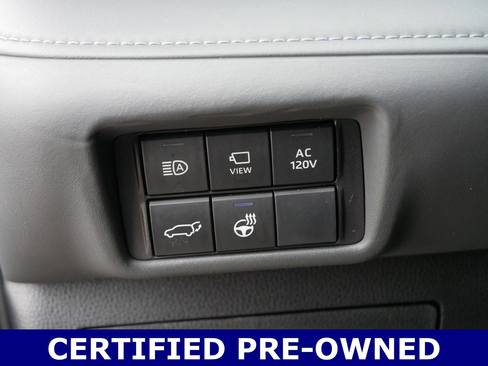 Used 2024 Toyota Highlander Limited image 14