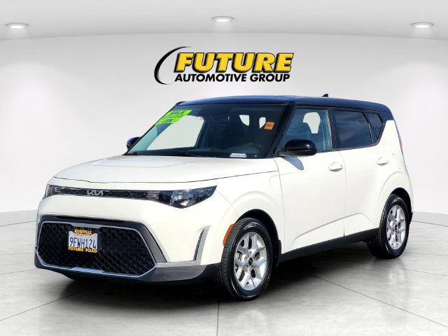 Used 2023 Kia Soul S FWD image 8