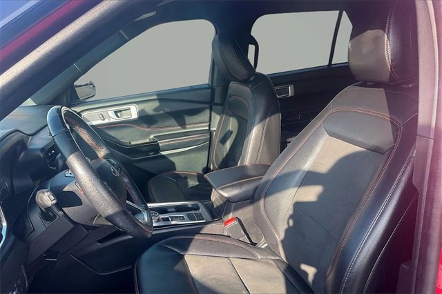 Certified 2022 Ford Explorer ST-Line w/ Class IV Trailer Tow Package image 25