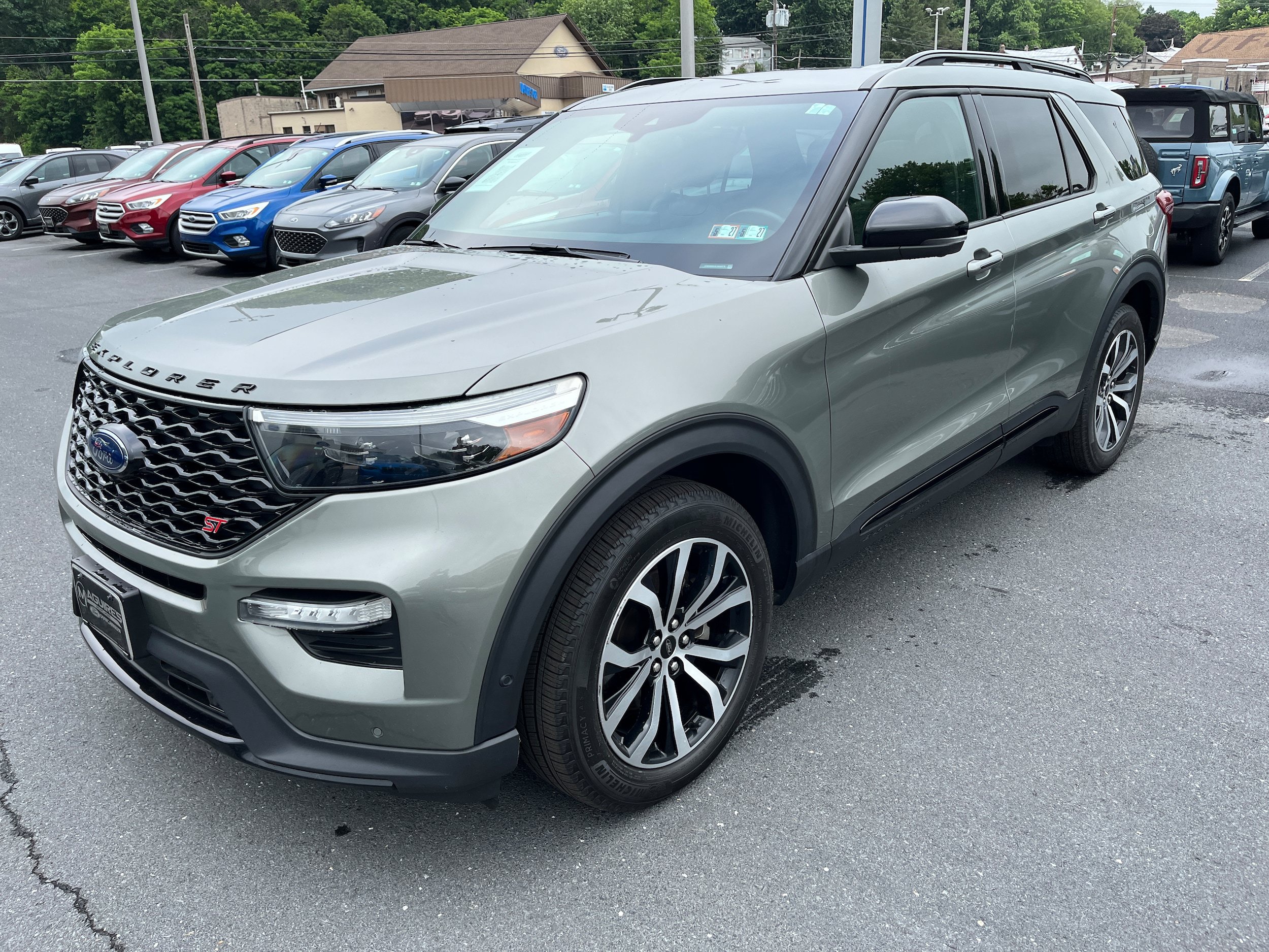 Certified 2020 Ford Explorer ST w/ Premium Technology Package AWD/4WD image 25